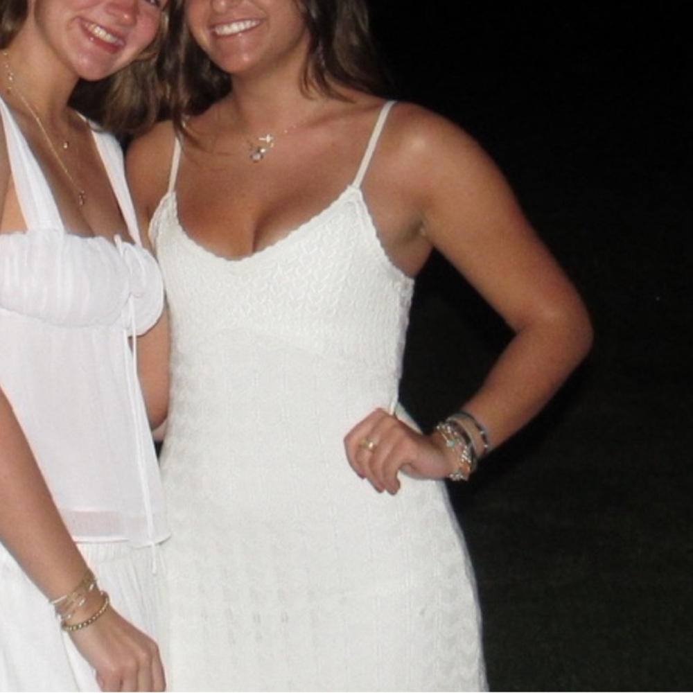 Elegant White Sleeveless Dresses